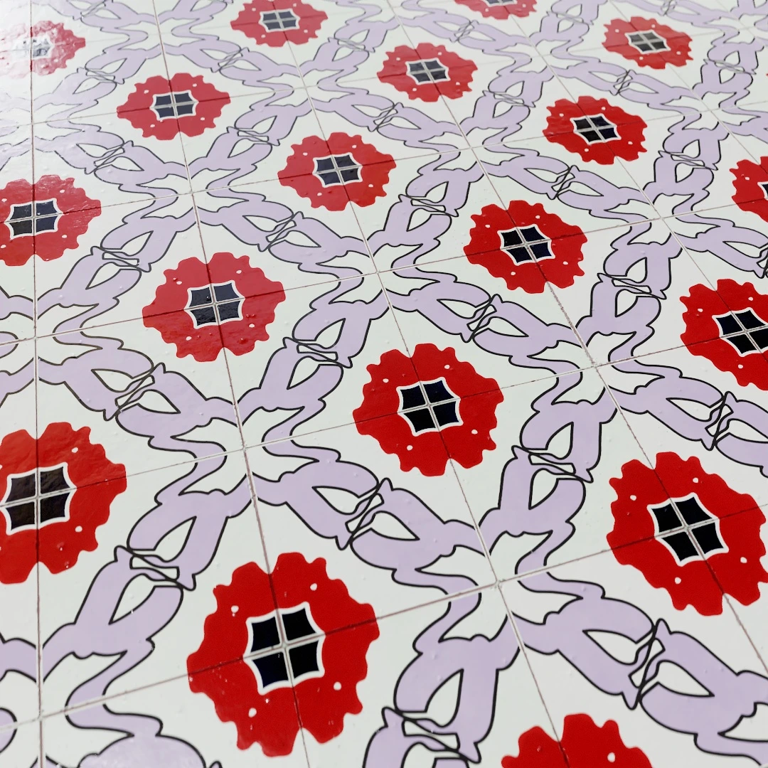 Red Floral Elegance Tile Texture